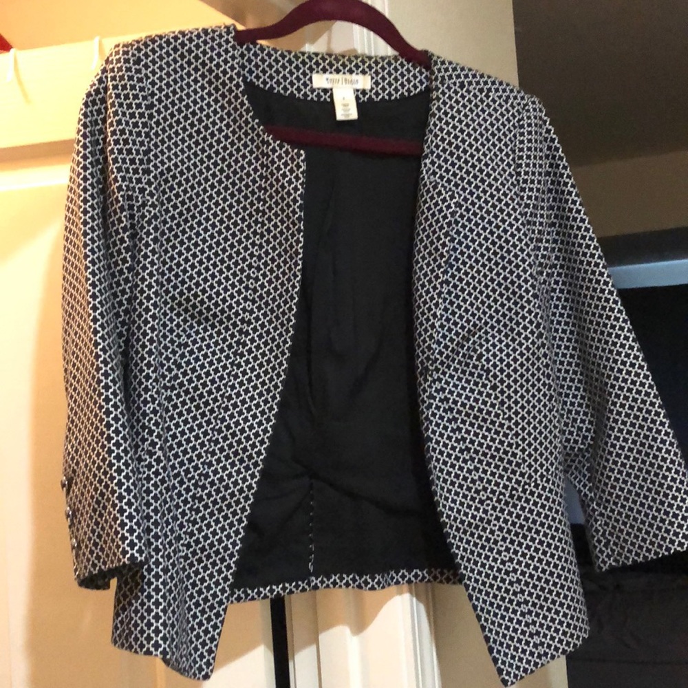 Cute black and white jacket!